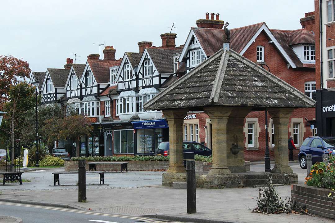 Oakwood Celebrates Staff Qualification Success