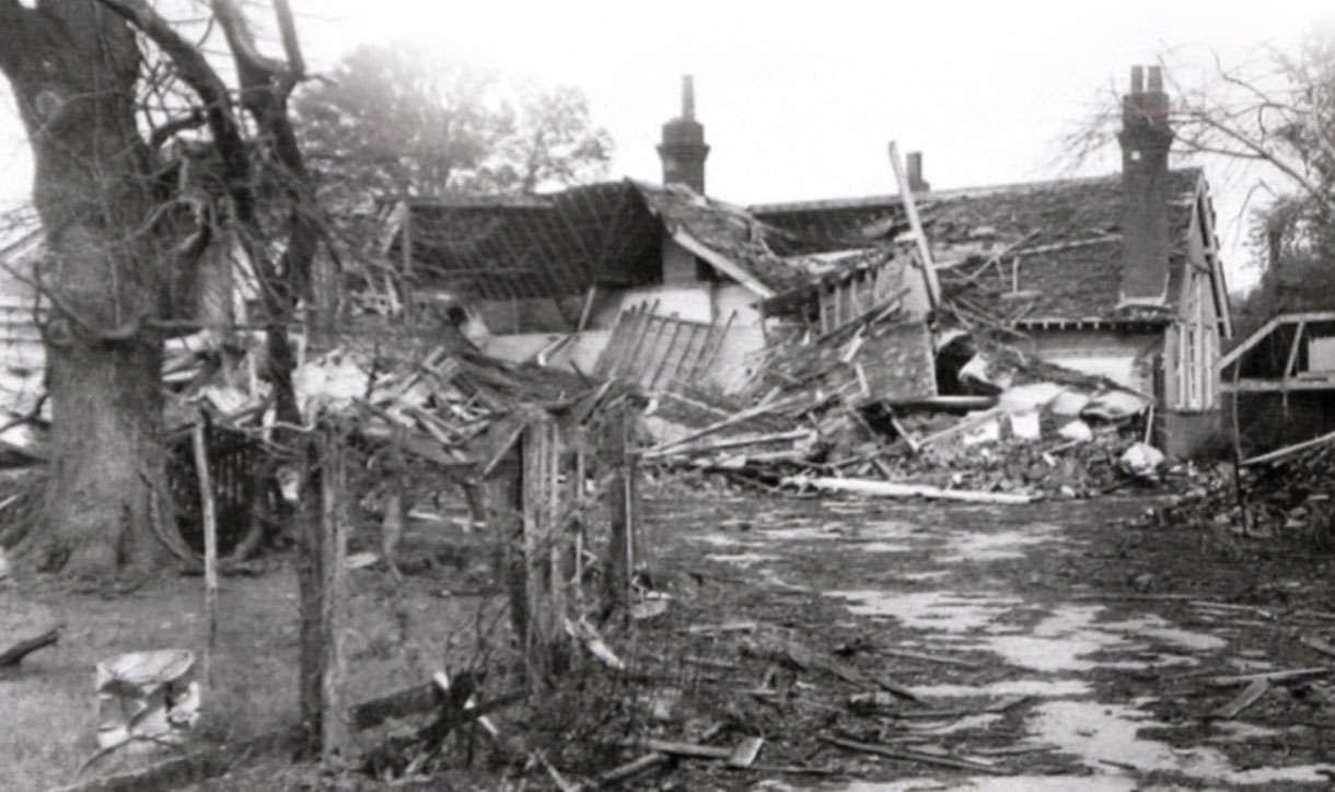 The Joy of Cranleigh – The V-1 Rocket on the Infants’ School, 1944 – March 2021