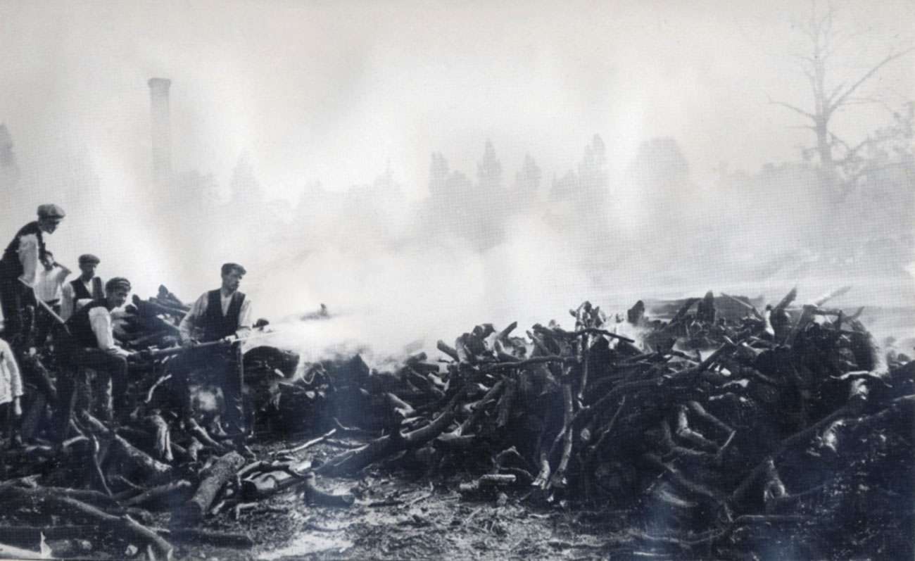 The Joy of Cranleigh – Holden’s Fire, 1906 – May 2021